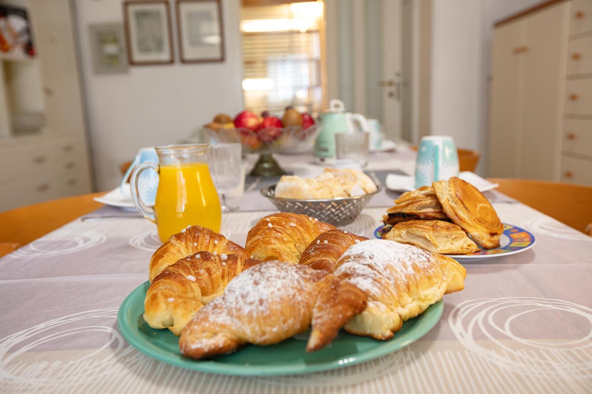 Giardini E Mare Bed and Breakfast Quartu SantʼElena Buitenkant foto
