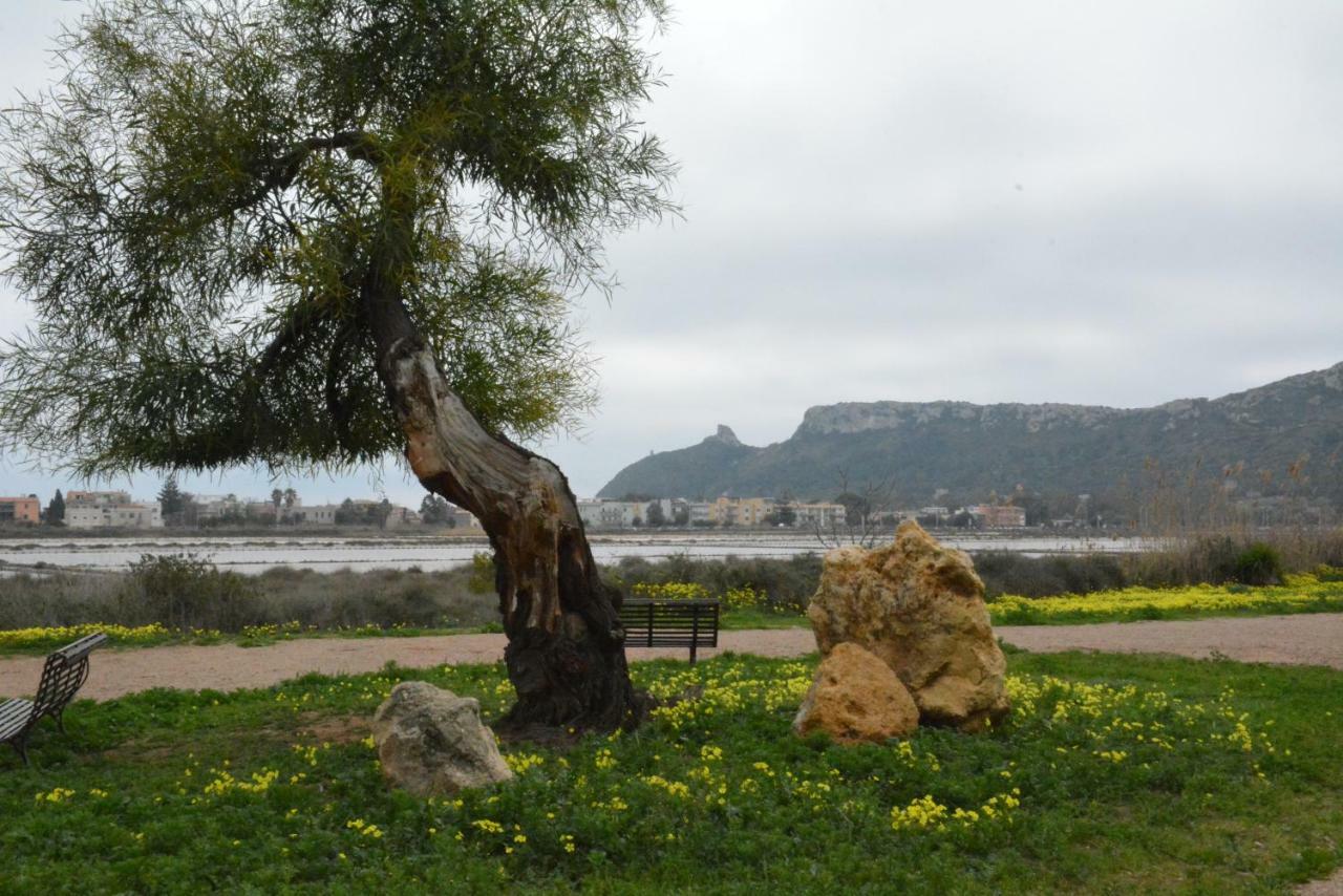 Giardini E Mare Bed and Breakfast Quartu SantʼElena Buitenkant foto