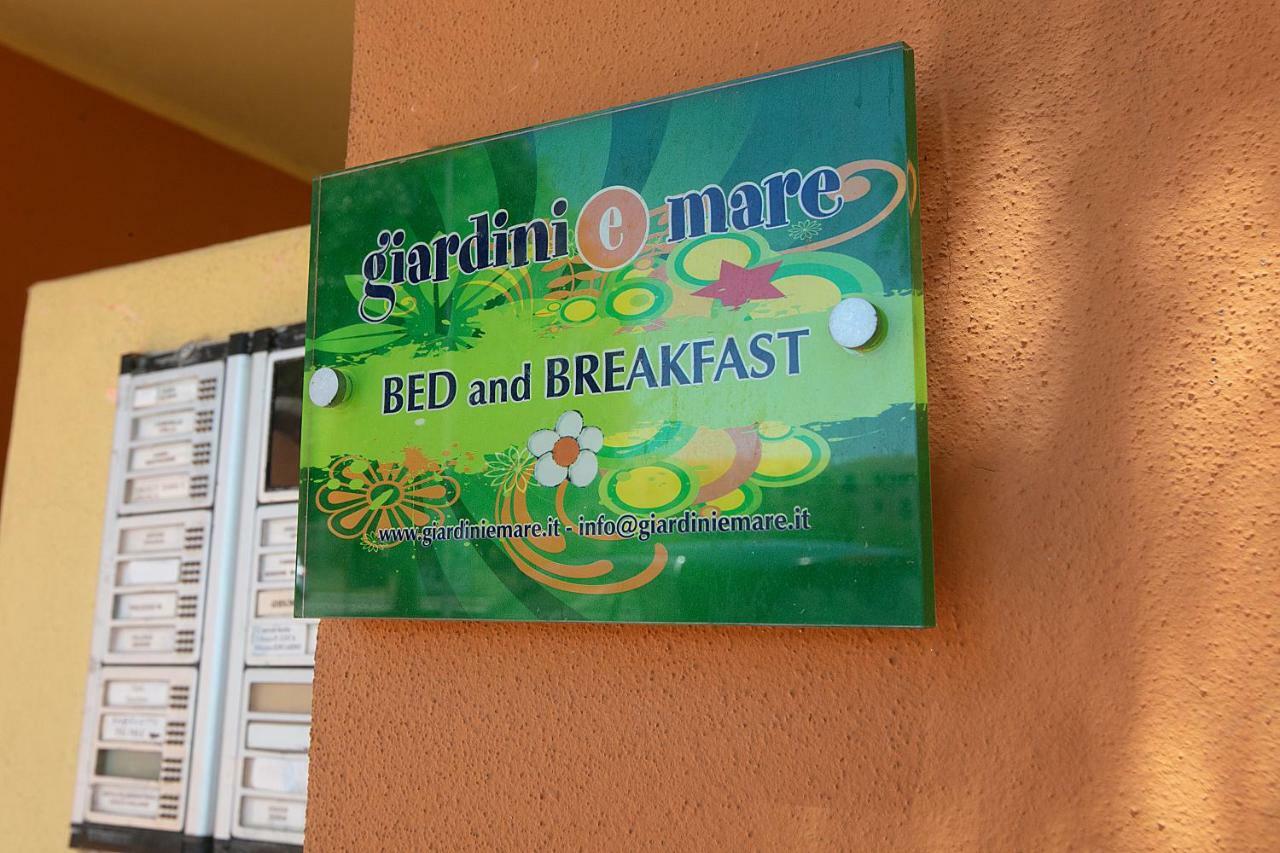 Giardini E Mare Bed and Breakfast Quartu SantʼElena Buitenkant foto